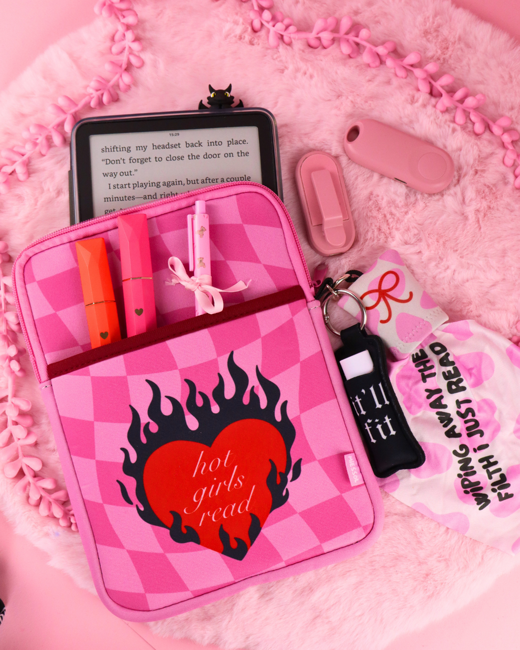 Hot Girls Read E-reader / Book Sleeve