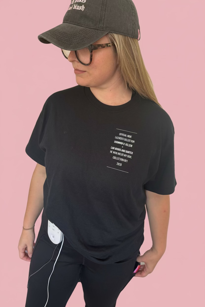 Shannon V. Velzen Collection 001 Quote Tee Black/White