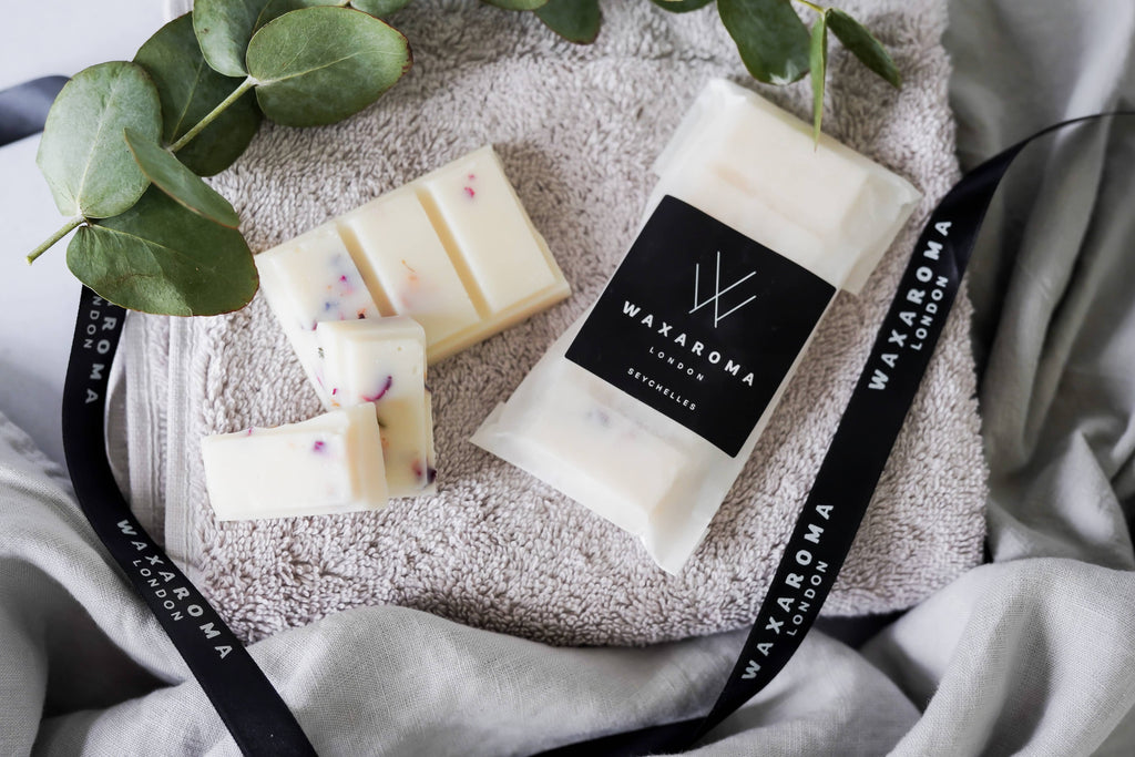Handmade Soy Wax Melts- Choose your scent: Woodsmoke & Leather